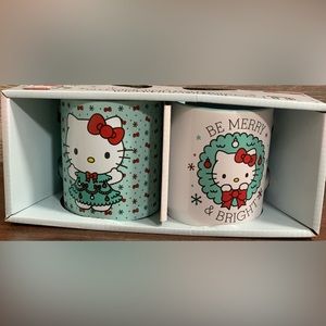 Super Cute 🥰 Hello Kitty Christmas Ceramic Mug set of 2 - NEW